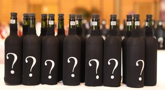 Concursos de vinos: entre la ciencia, el prestigio y el paladar humano